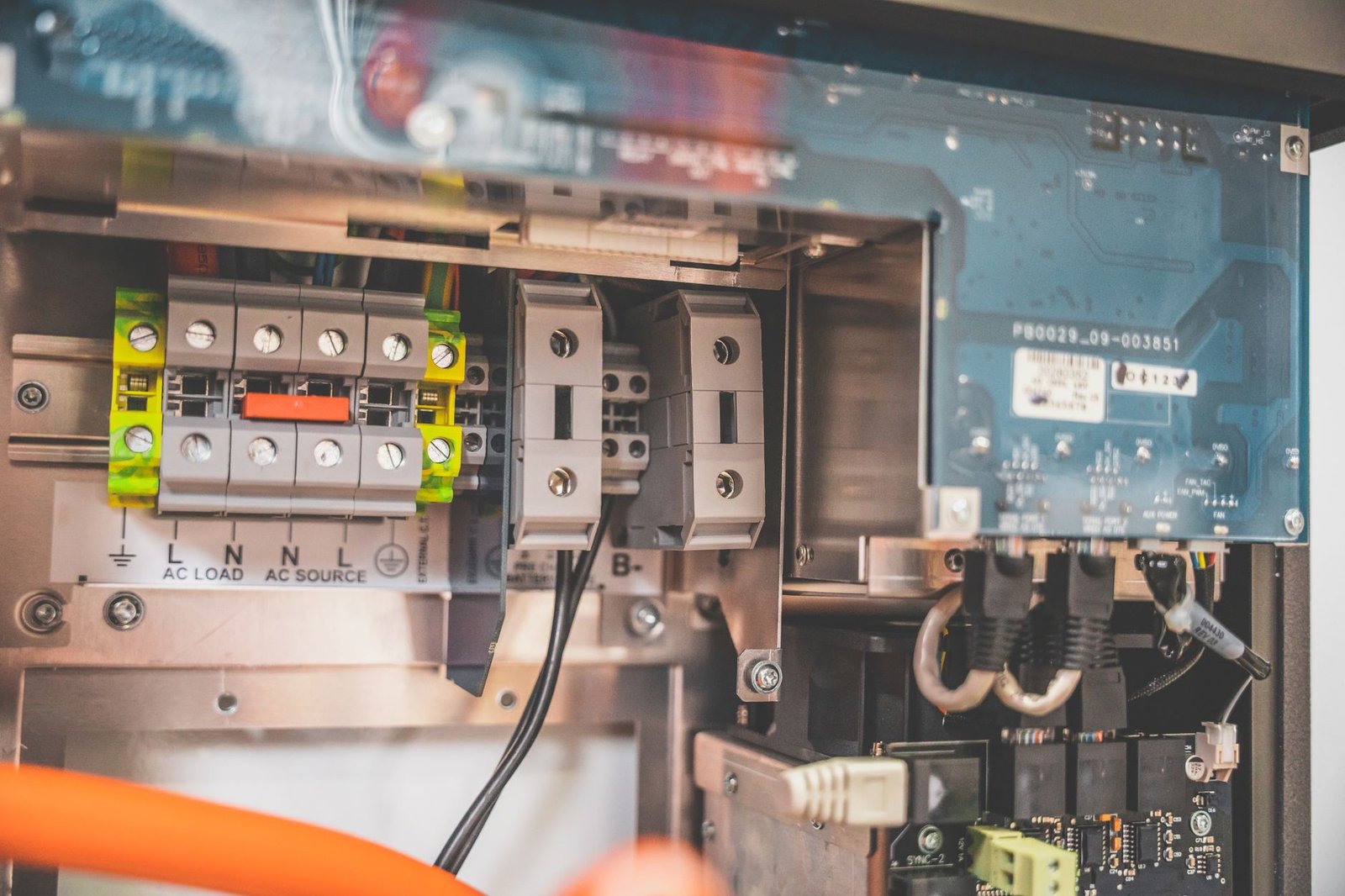 Internal components of a solar inverter